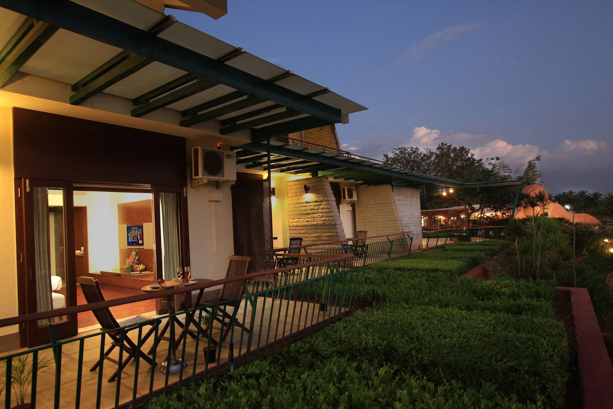 Silent Shores Resort & Spa Mysore Exteriör bild