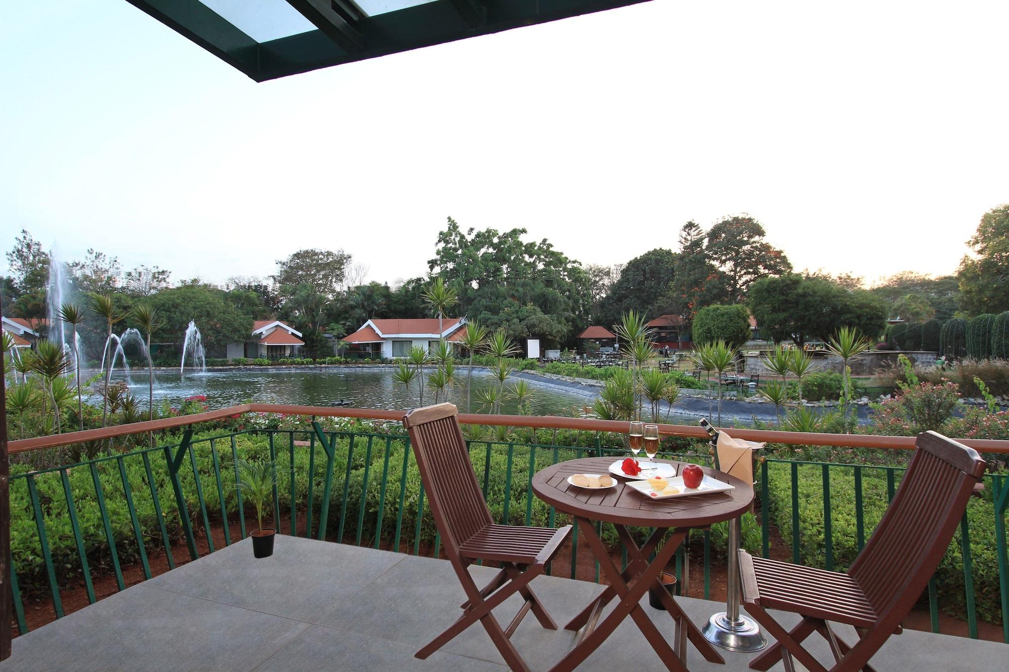 Silent Shores Resort & Spa Mysore Exteriör bild
