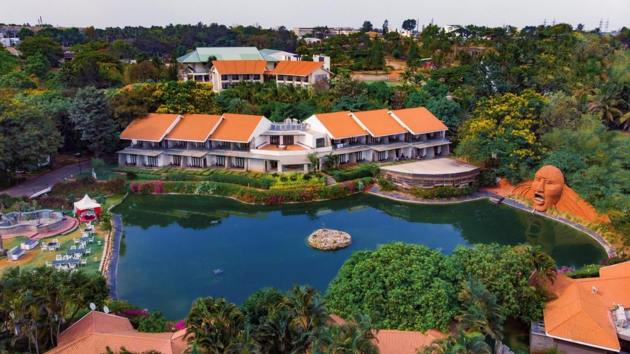 Silent Shores Resort & Spa Mysore Exteriör bild