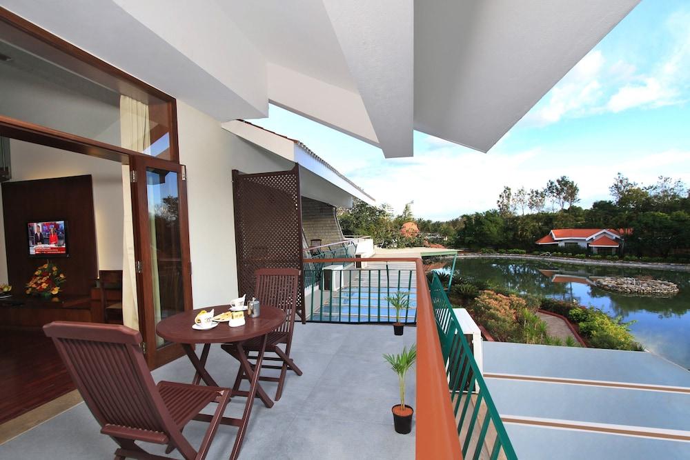Silent Shores Resort & Spa Mysore Exteriör bild