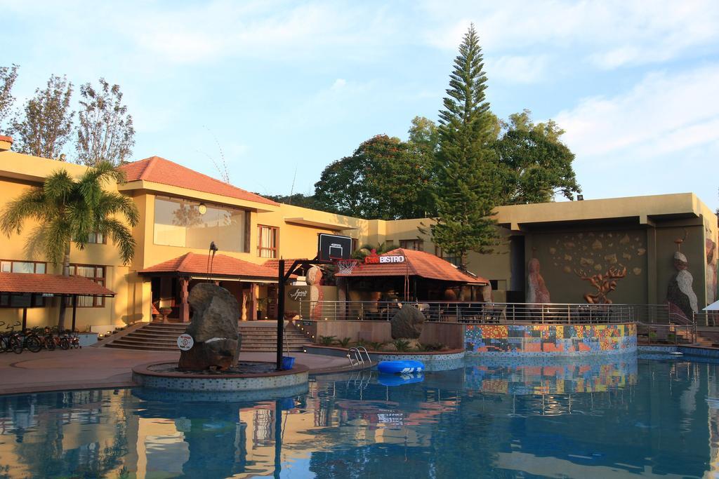 Silent Shores Resort & Spa Mysore Exteriör bild